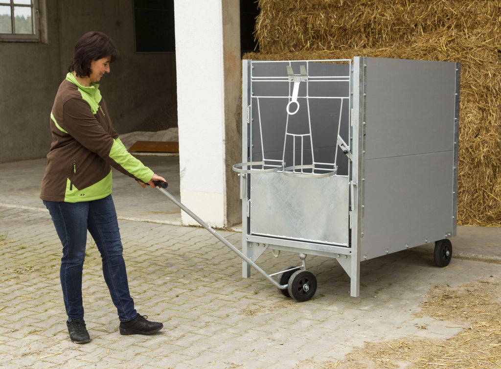 TRANSPORTNA naprava za boks za teleta