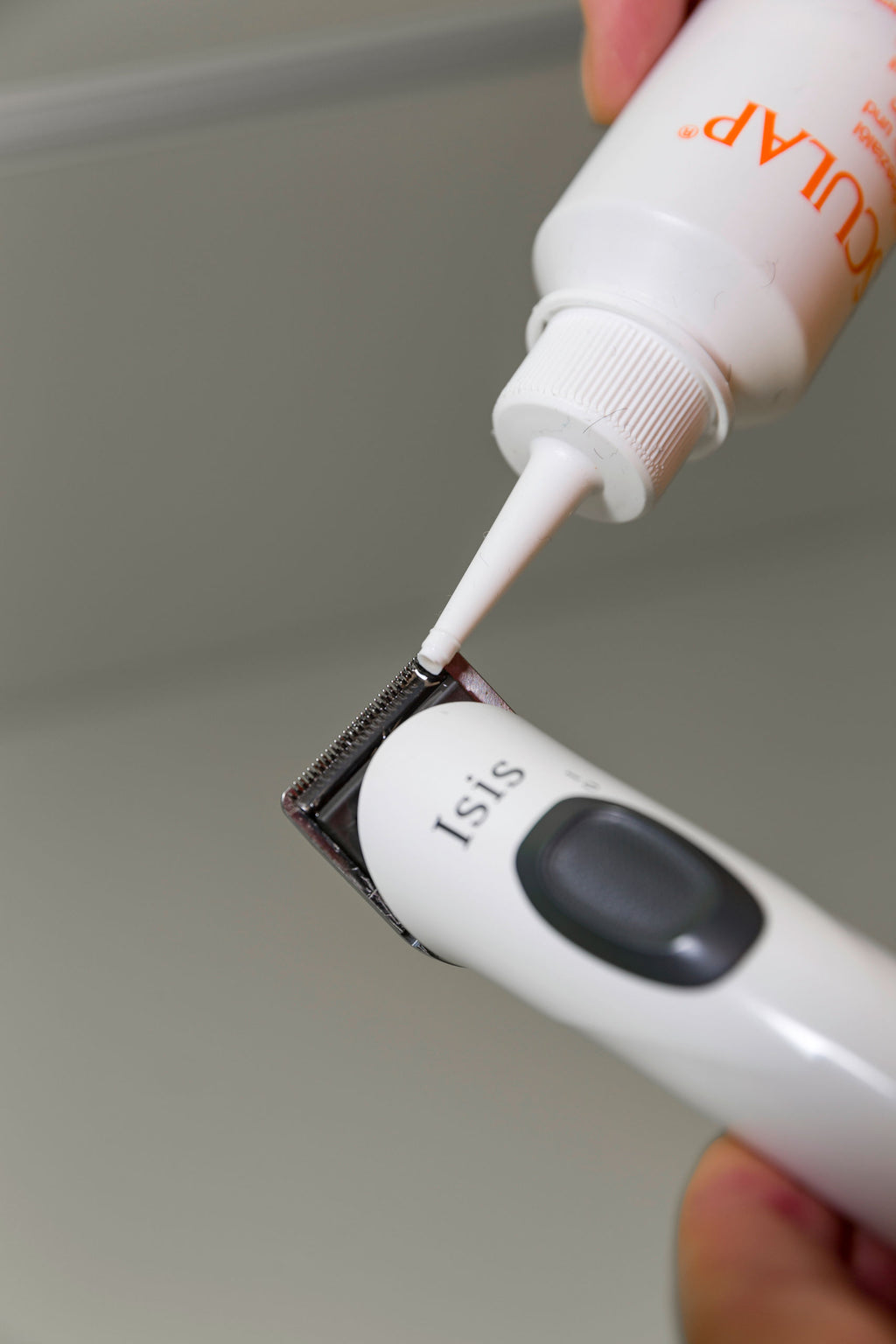 OLJE Aesculap za elektricne škarje - 90ml