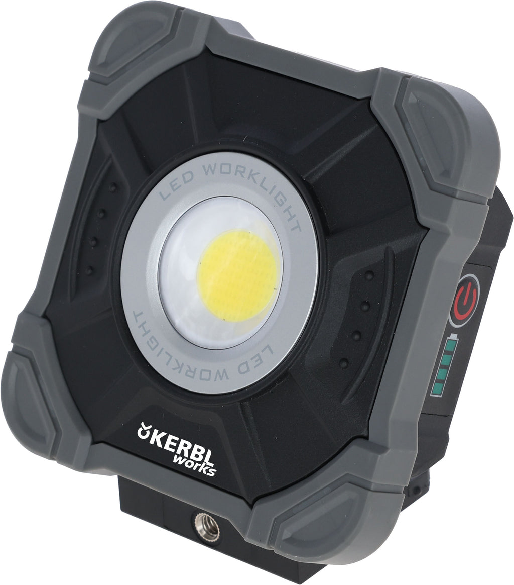 Mobilni LED-reflektor WorkFire za ponovno polnjenje, 2200 lm