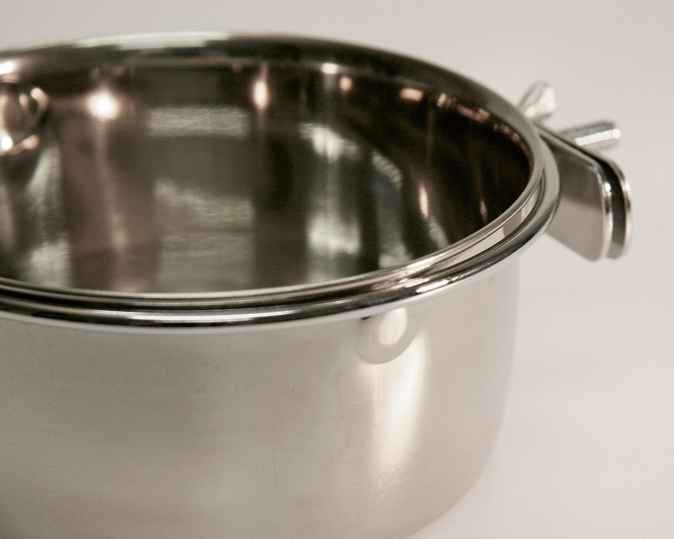 POSODA za glodalce z vijakom inox 600ml